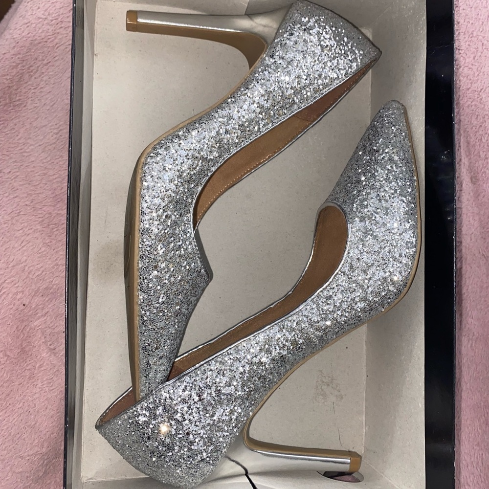 CHRISTIAN SIRIANO 8.5 heels